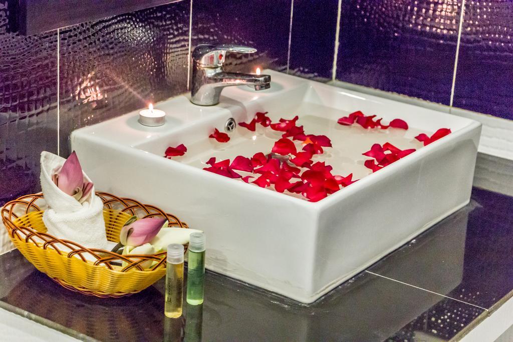 Ravel Boutique Hotel Siem Reap Exteriör bild