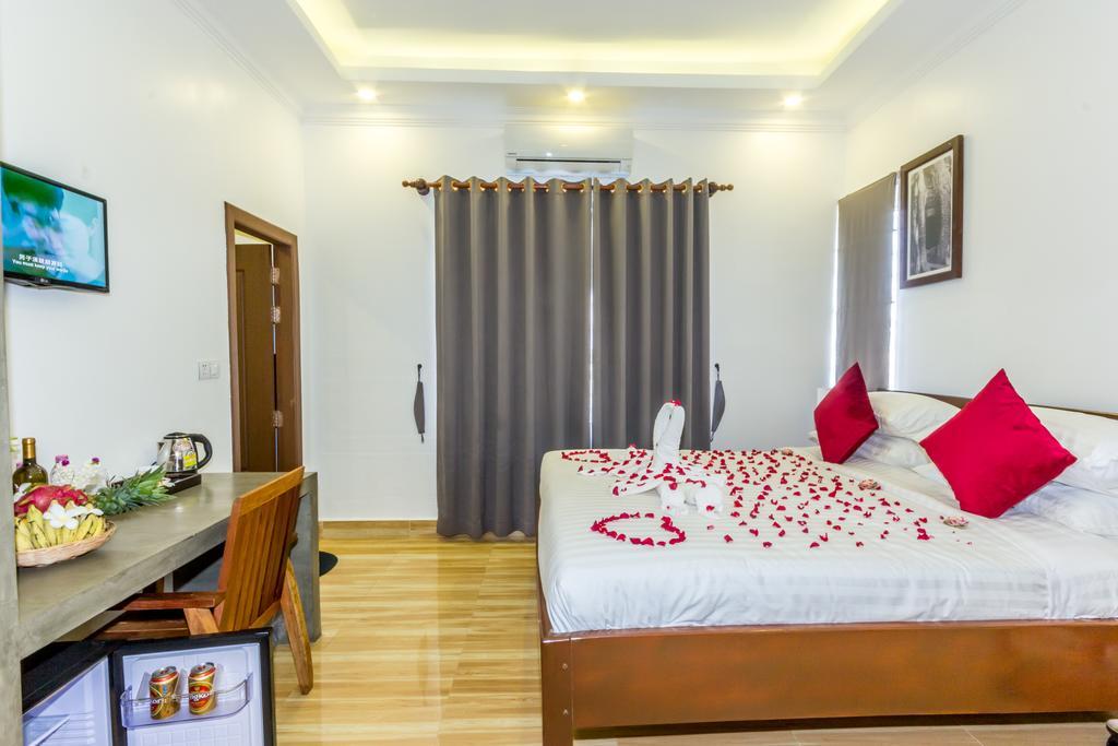 Ravel Boutique Hotel Siem Reap Exteriör bild